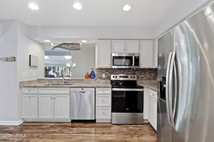 21 Lake Forest Dr, Hilton Head, SC 29928 - Photo 13