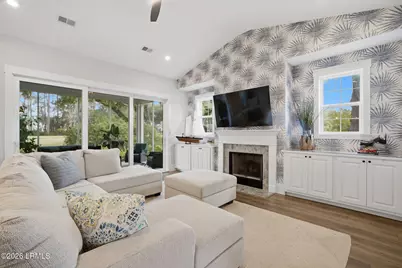 809 Island Circle W, Saint Helena Island, SC 29920 - Photo 5