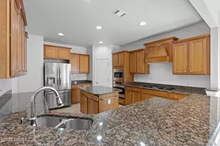 1 Abbotsbury Pl, Bluffton, SC 29910 - Photo 11