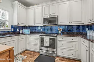 213 Black Skimmer Dr W, Beaufort, SC 29907 - Photo 9