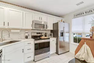 258 North Cir, Bluffton, SC 29910 - Photo 5