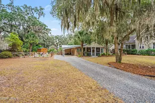 1309 Newcastle St, Beaufort, SC 29902 - Photo 3