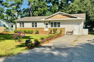 905 Belleview Cir W, Beaufort, SC 29902 - Photo 1