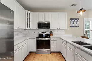 696 Bonito Dr, Ladys Island, SC 29920 - Photo 9