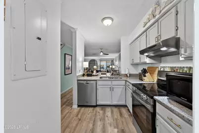 36 Deallyon Avenue #102, Hilton Head Island, SC 29928 - Photo 5