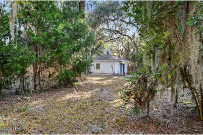 2001 Berkeley Circle, Port Royal, SC 29935 - Photo 7