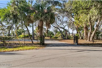 2001 Berkeley Circle, Port Royal, SC 29935 - Photo 1