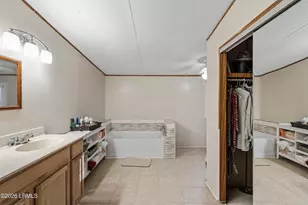 976 Sams Point Rd, Beaufort, SC 29907 - Photo 19