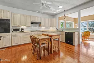 15 Sheridan Rd, Beaufort, SC 29907 - Photo 9