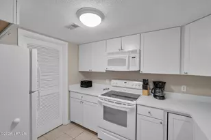 10 Lighthouse Rd, Hilton Head, SC 29928 - Photo 11