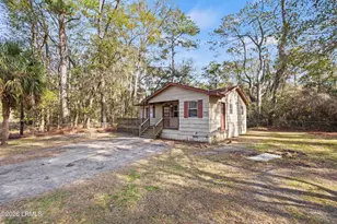 1332 Sea Island Pkwy, Saint Helena Island, SC 29920 - Photo 7