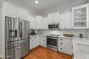 94 Gautier Pl, Beaufort, SC 29902 - Photo 13