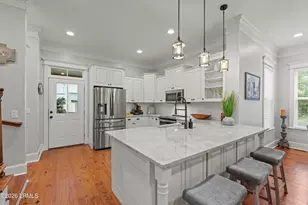 94 Gautier Pl, Beaufort, SC 29902 - Photo 11