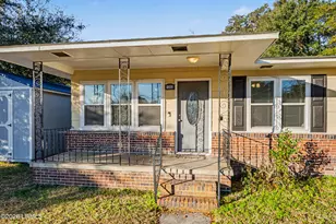 1502 Palmetto Dr, Beaufort, SC 29902 - Photo 3