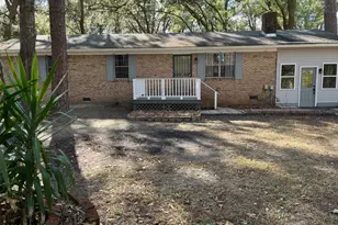 1610 Columbia Dr, Beaufort, SC 29906 - Photo 1