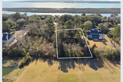 111 Dolphin Point Drive, Beaufort, SC 29907 - Photo 3