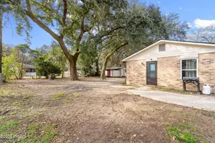 5618 Frederick Dr, Beaufort, SC 29906 - Photo 5