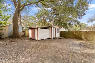 5618 Frederick Dr, Beaufort, SC 29906 - Photo 11