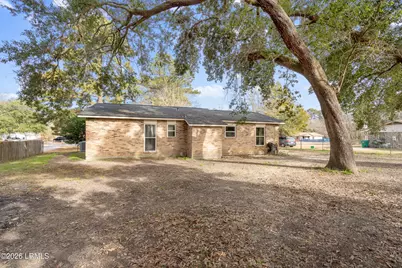 5618 Frederick Drive, Beaufort, SC 29906 - Photo 9