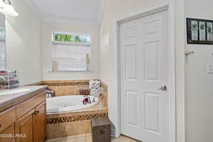 1 E River Dr, Beaufort, SC 29907 - Photo 17