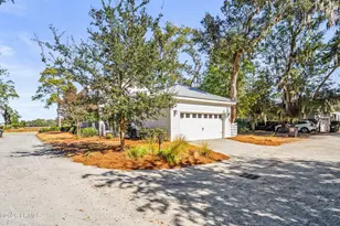 804 Water St, Beaufort, SC 29902 - Photo 57