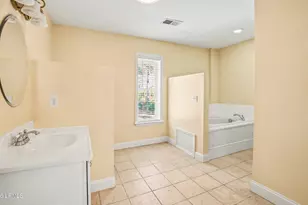 1812 Dolphin Row Dr, Beaufort, SC 29906 - Photo 31