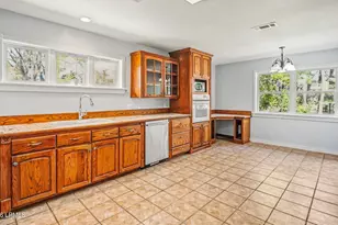 1812 Dolphin Row Dr, Beaufort, SC 29906 - Photo 21