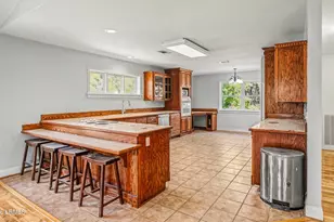 1812 Dolphin Row Dr, Beaufort, SC 29906 - Photo 15