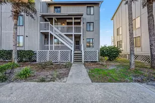 4 Cedar Reef Dr, Harbor Island, SC 29920 - Photo 1