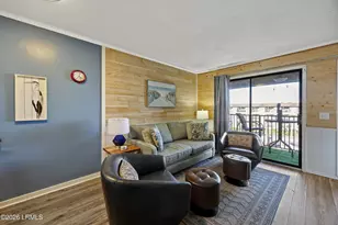 40 Folly Field Rd, Hilton Head Island, SC 29928 - Photo 23