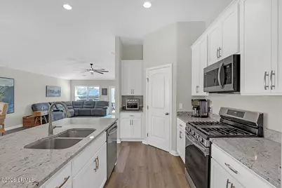 252 Founders Walk, Bluffton, SC 29910 - Photo 11