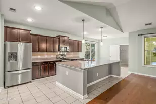 140 Wrights Point Cir, Beaufort, SC 29902 - Photo 3