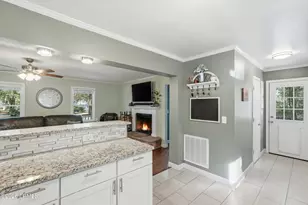 8 Meridith Ln, Beaufort, SC 29907 - Photo 13