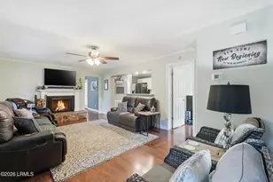 8 Meridith Ln, Beaufort, SC 29907 - Photo 7