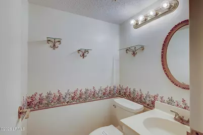 90 Gloucester Road #805, Hilton Head, SC 29928 - Photo 11