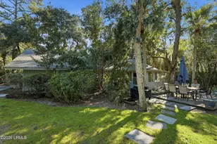 18 Sandpiper St, Hilton Head, SC 29928 - Photo 33