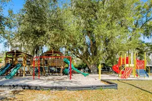 40 Folly Field Rd, Hilton Head, SC 29928 - Photo 25