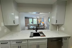 34 S Forest Beach Dr, Hilton Head Island, SC 29928 - Photo 15