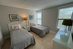 34 S Forest Beach Dr, Hilton Head Island, SC 29928 - Photo 17