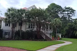 1 Bennett Point Dr, Beaufort, SC 29907 - Photo 3