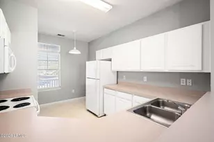 81 3rd Ave, Bluffton, SC 29910 - Photo 9