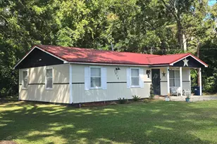 1076 Aiken Ave S, Fairfax, SC 29827 - Photo 5