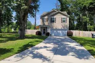 4915 Breeze Way, Beaufort, SC 29907 - Photo 1