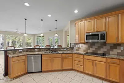 171 Hampton Circle, Bluffton, SC 29909 - Photo 9
