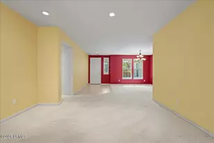 171 Hampton Cir, Bluffton, SC 29909 - Photo 5