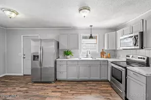 141 Riley St, Yemassee, SC 29945 - Photo 15