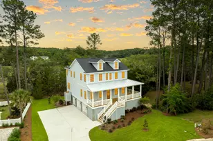 111 Willow Point Rd, Beaufort, SC 29906 - Photo 3
