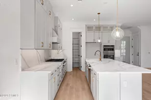 111 Willow Point Rd, Beaufort, SC 29906 - Photo 9