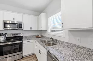 81 Chestnut St, Beaufort, SC 29906 - Photo 11