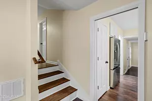 505 Center Dr W, Beaufort, SC 29902 - Photo 7